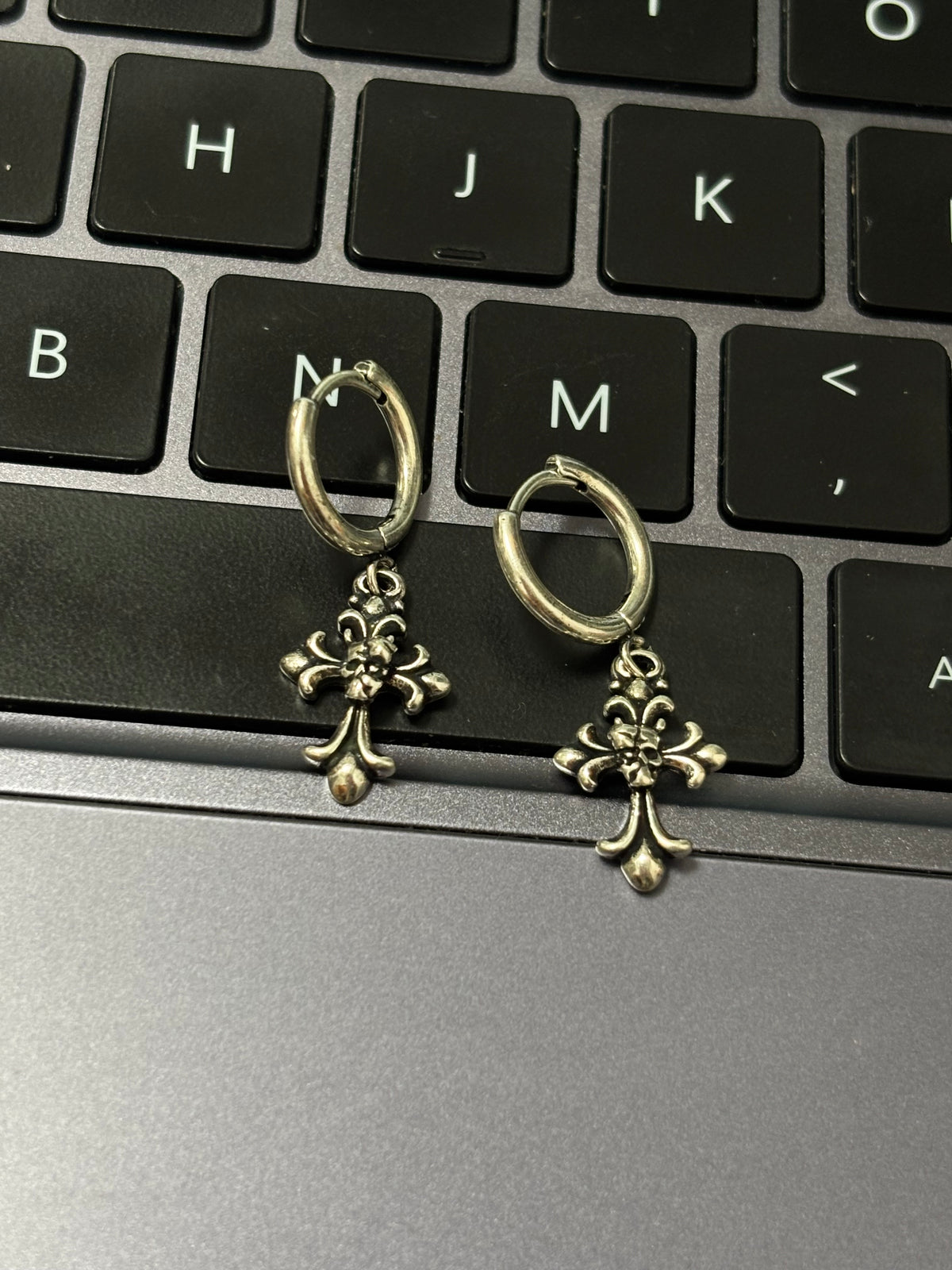 Unisex Goth Iris Cross Skull Earrings