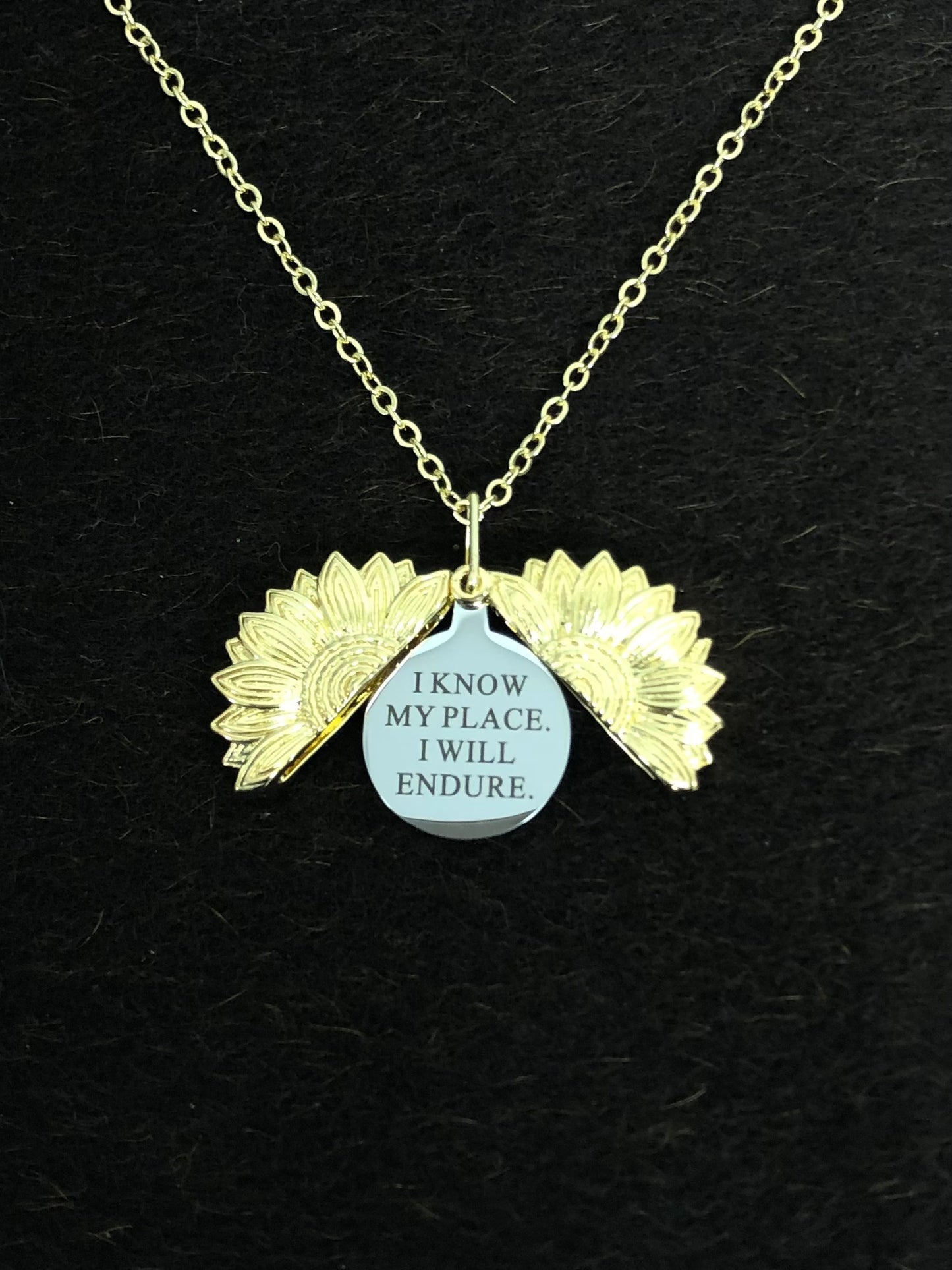 Jean Moreau – Sonnenblumen-Halskette