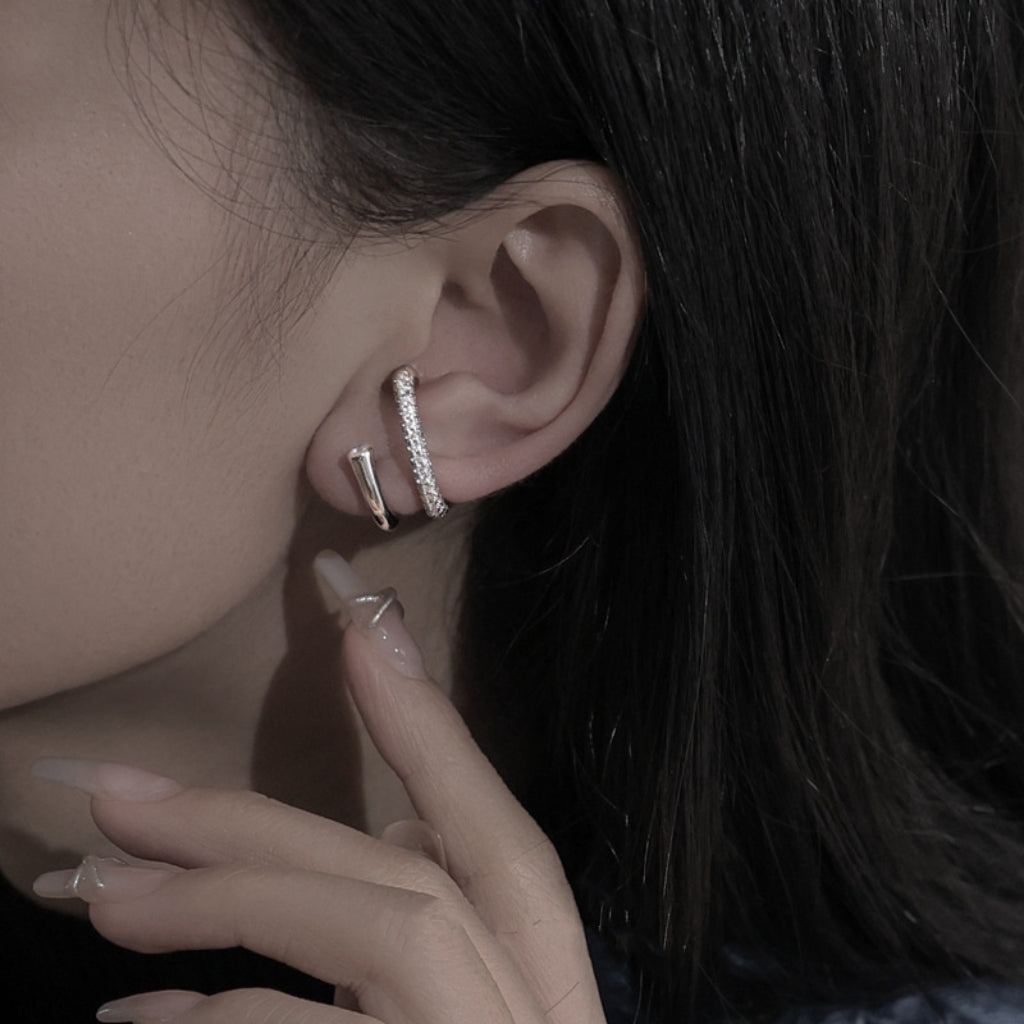 Ohrringe mit zweireihiger Zirkoniaverzierung