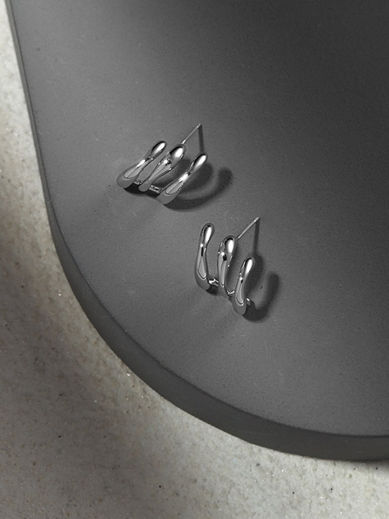 Designer-Ohrringe aus Metall von Solon