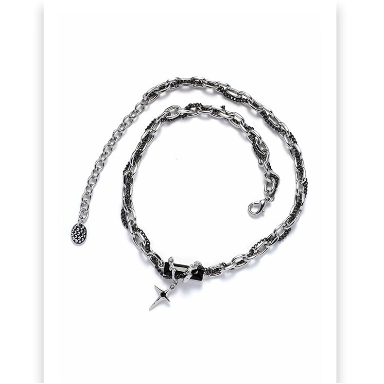 Schicke Halskette mit schwarzem Zirkonia und Stern für Damen