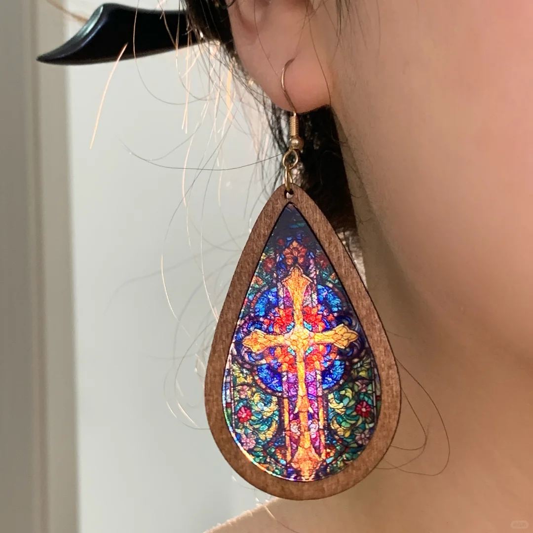 Ohrringe aus Acryl mit Fenster im Tropfen-Stil im Papierschnitt