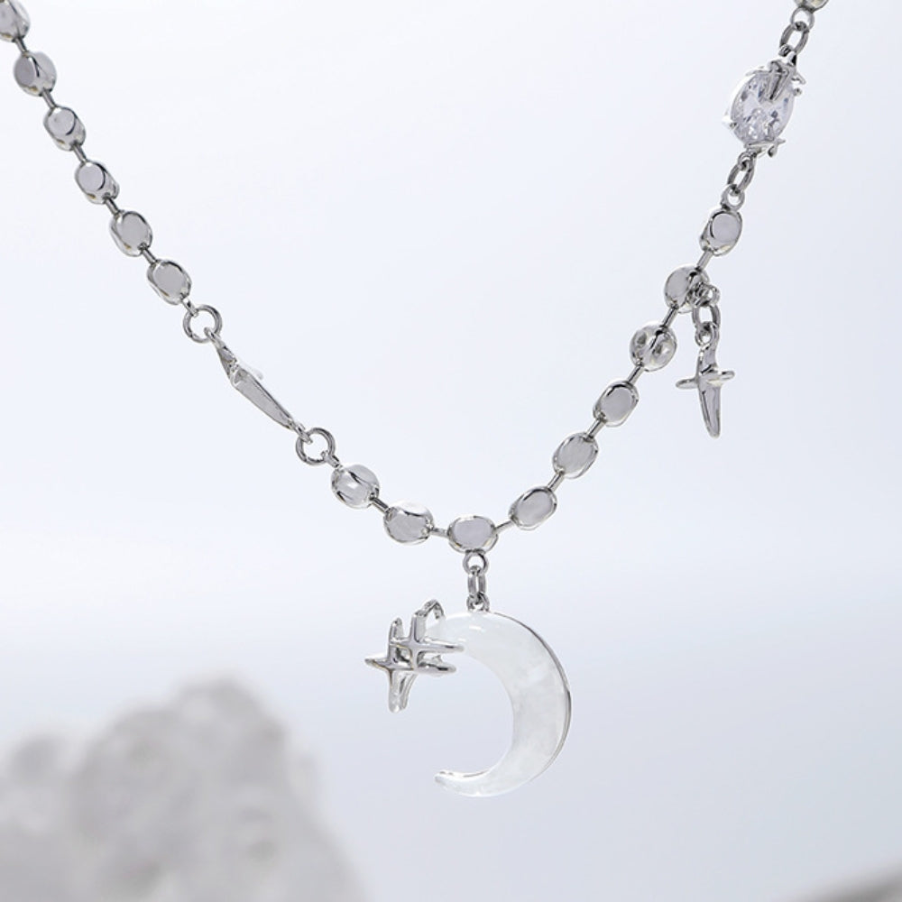 Hübsche weiße Mond- und Sternperlenkette
