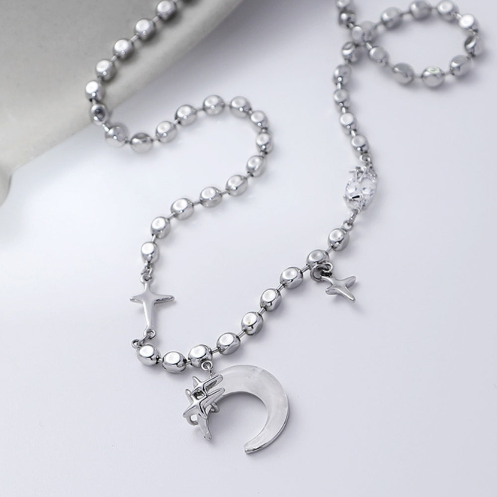 Hübsche weiße Mond- und Sternperlenkette