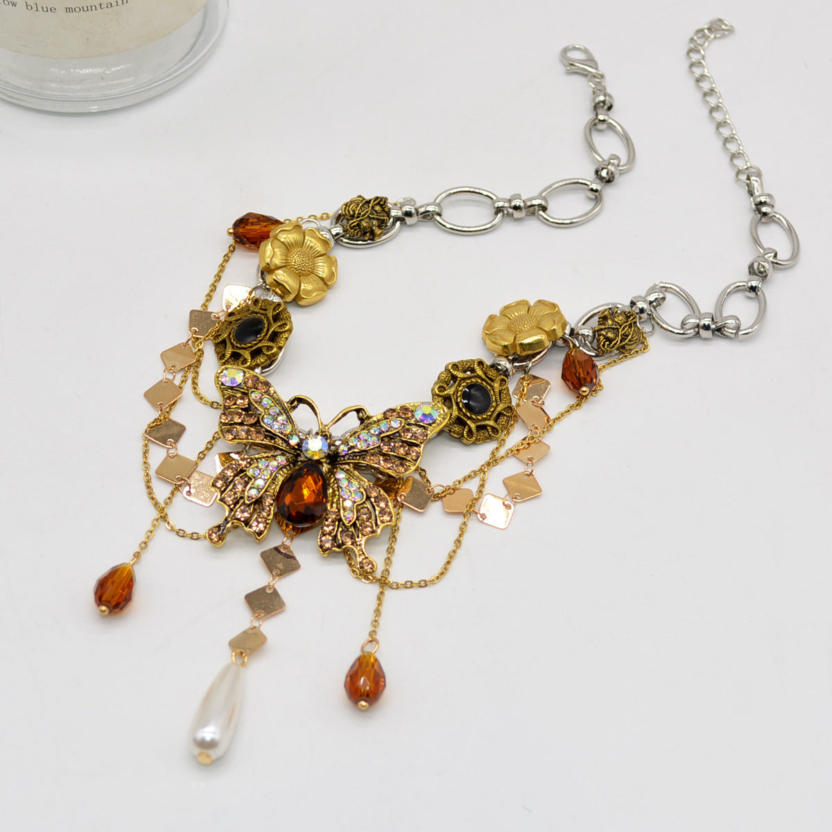 Vintage Mädchen Braun Schmetterling Quaste Choker Halskette