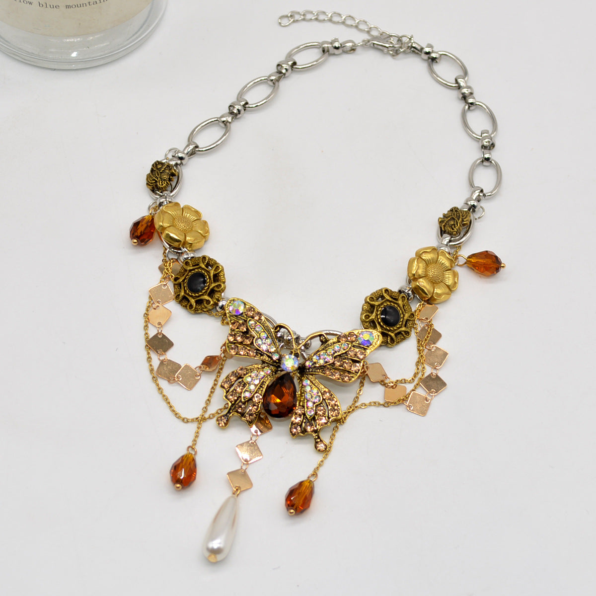 Vintage Mädchen Braun Schmetterling Quaste Choker Halskette
