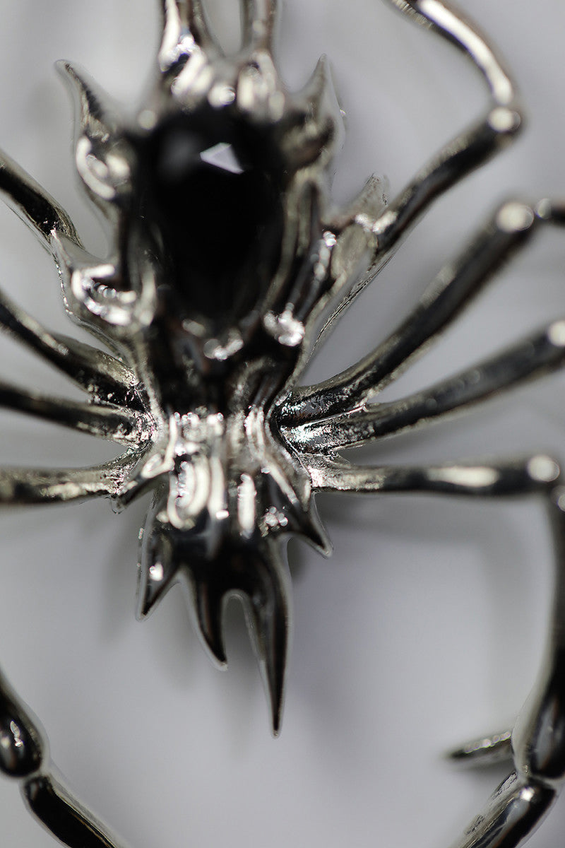 Schicke silberne Spinnenhalskette für Unisex