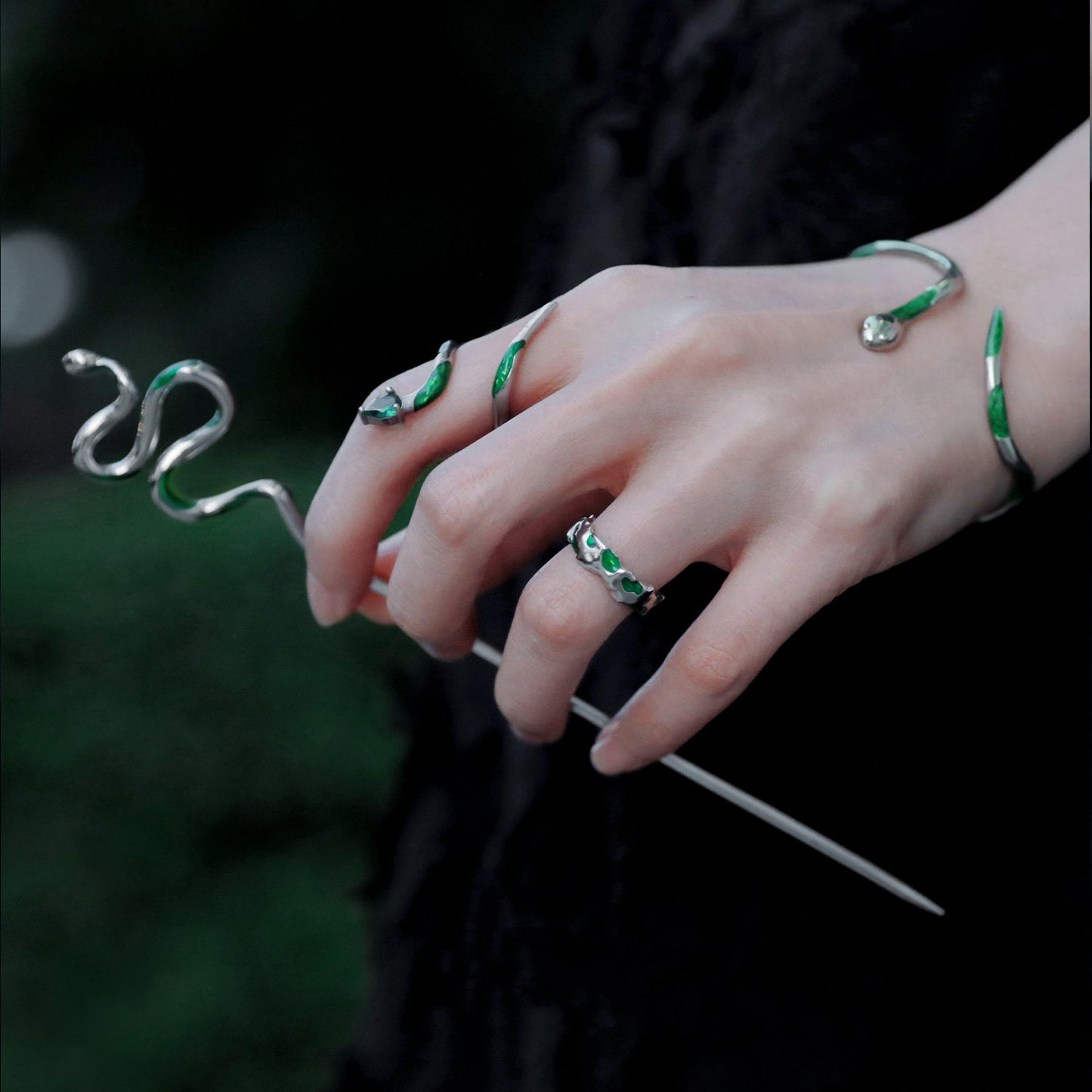Offener Ring und Armband „Grüne Schlange“ von Slytherin