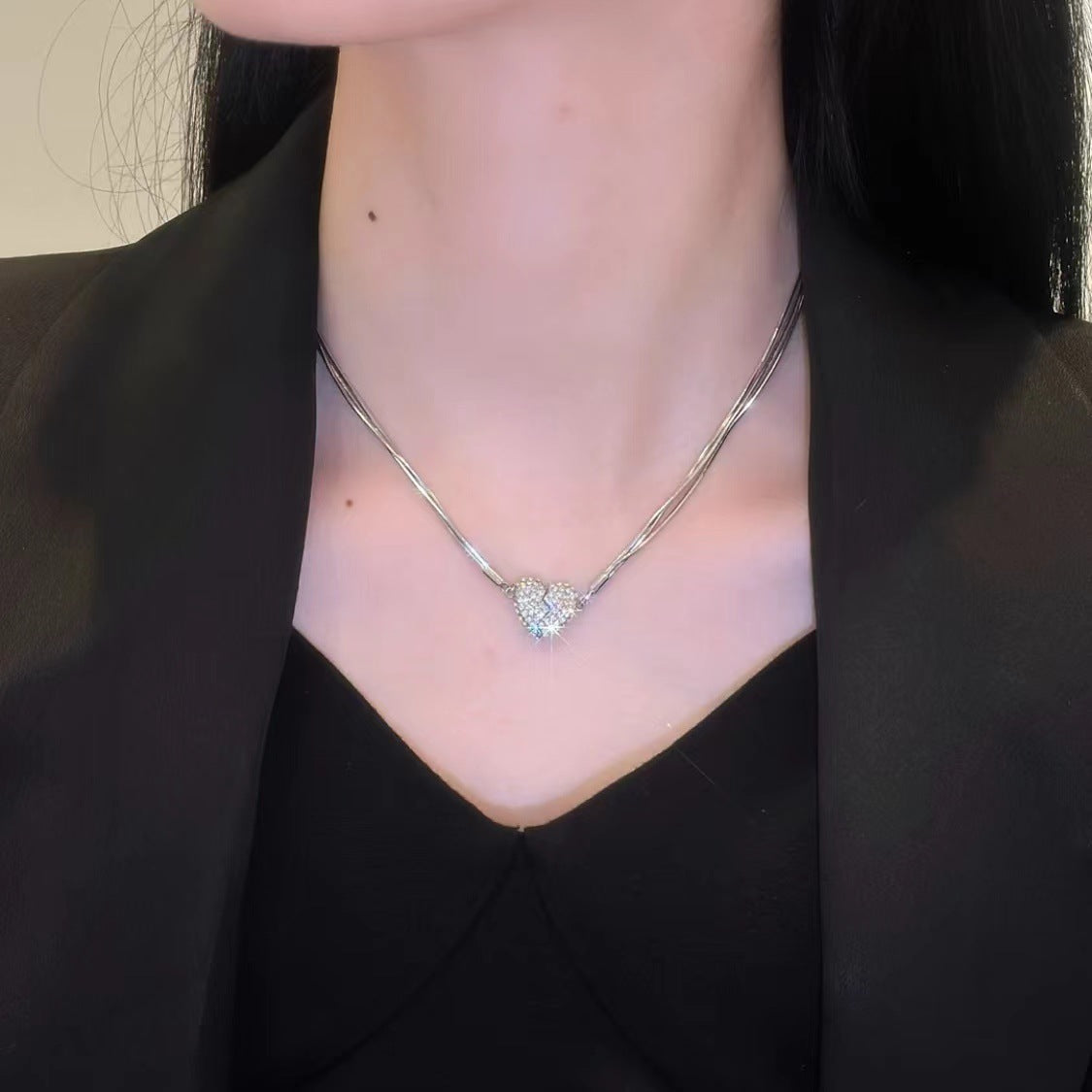 Frauen Glänzende Silber Strass Romantische Magnet Anhänger Halskette