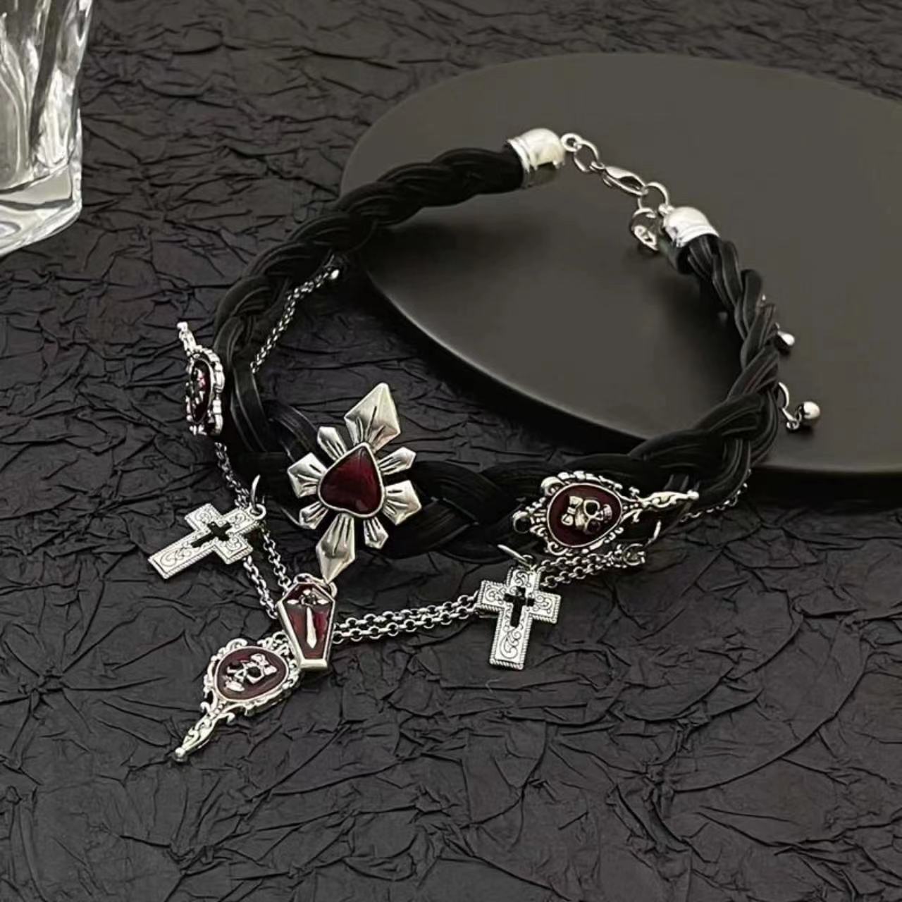 Punk Gothic Totenkopf Kreuz Quaste Choker