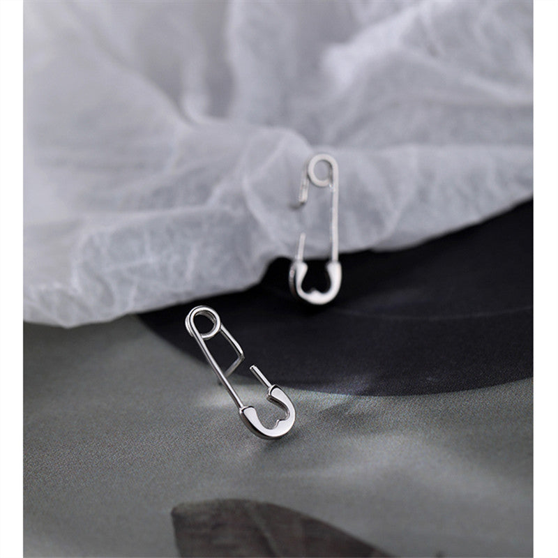 Schicker, schlichter Unisex-Designer-Ohrstecker mit Anstecknadel