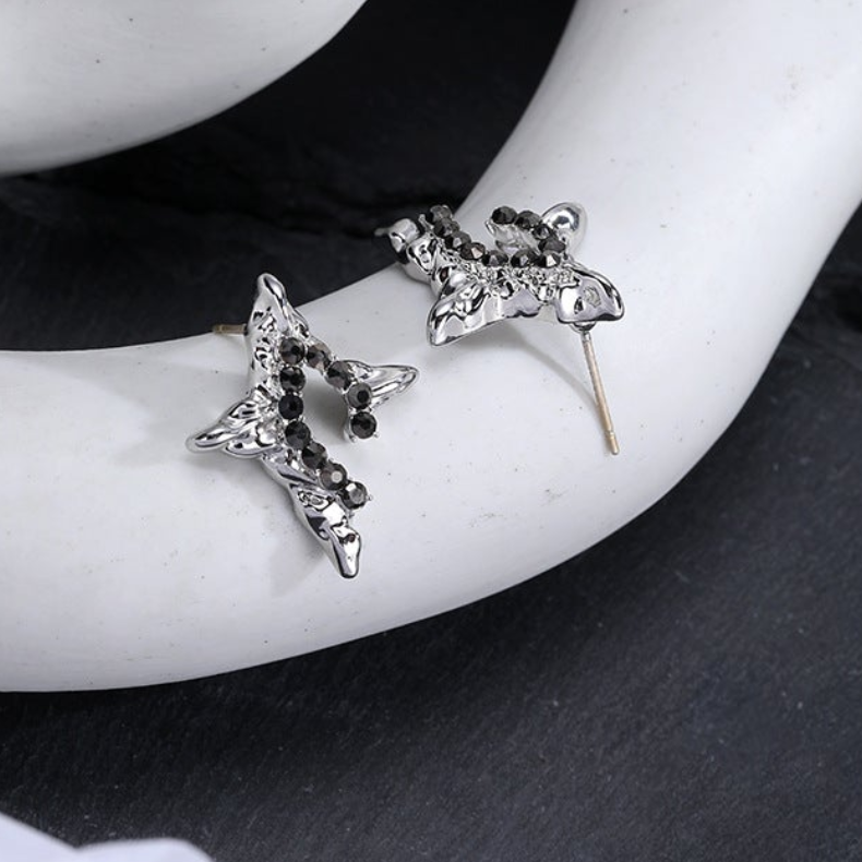 Boucles d'oreilles clous étoiles Cyber-Gothiques