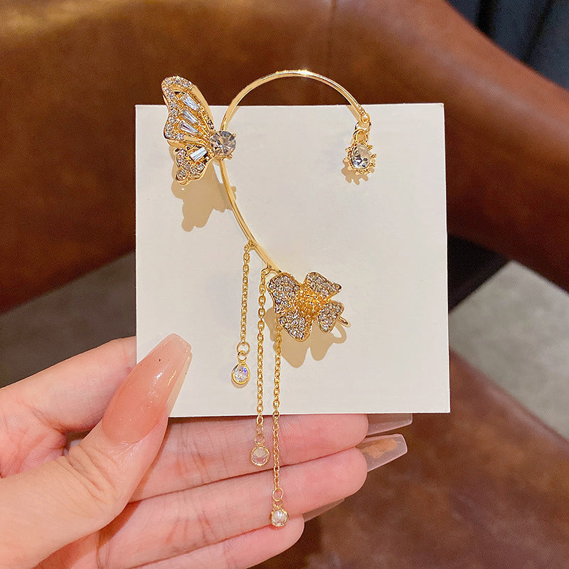 Ohrmanschette ohne Piercing mit Schmetterlings- und Blumenquaste für Frauen