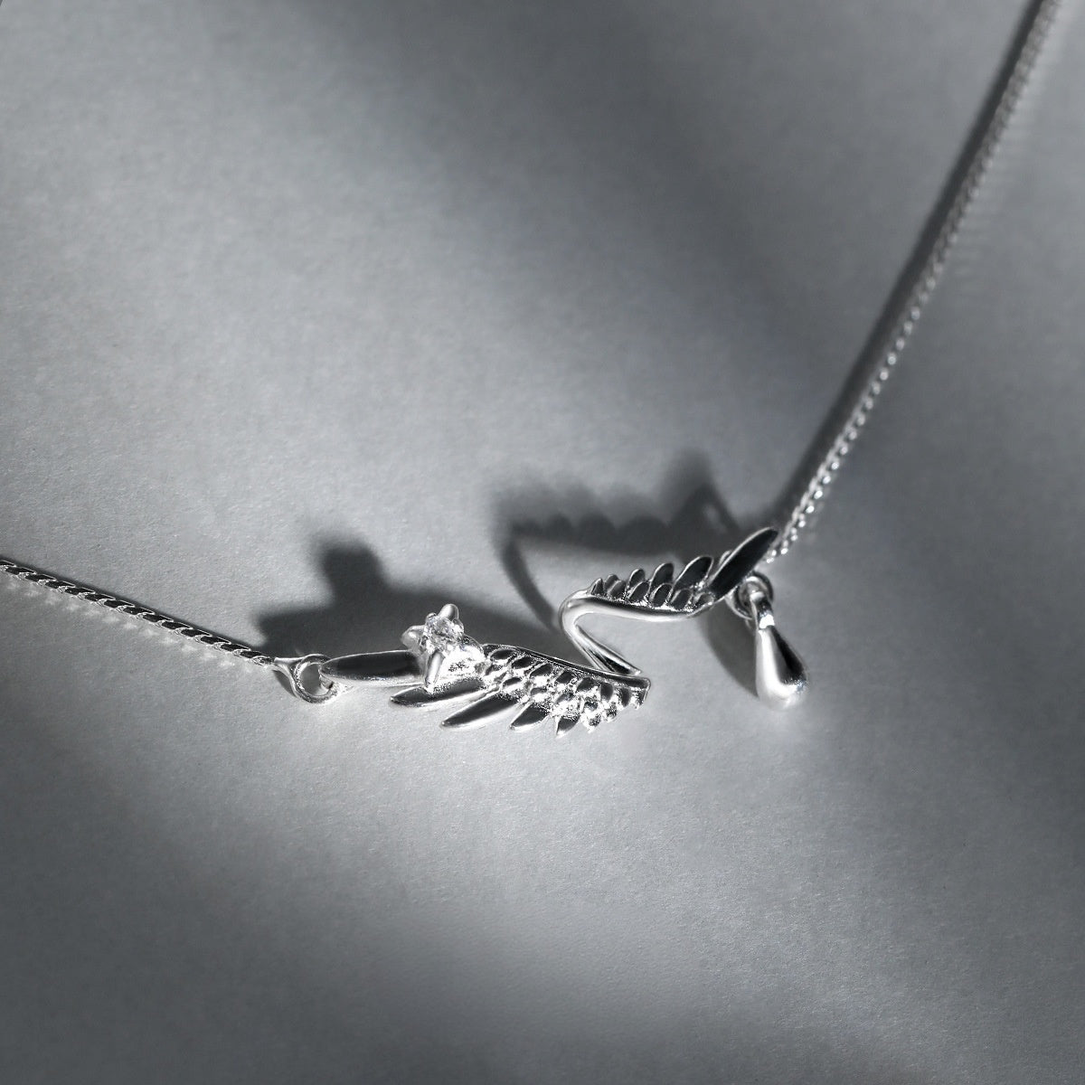 S925 Silver Angel Wing Necklace for Sunday Robin