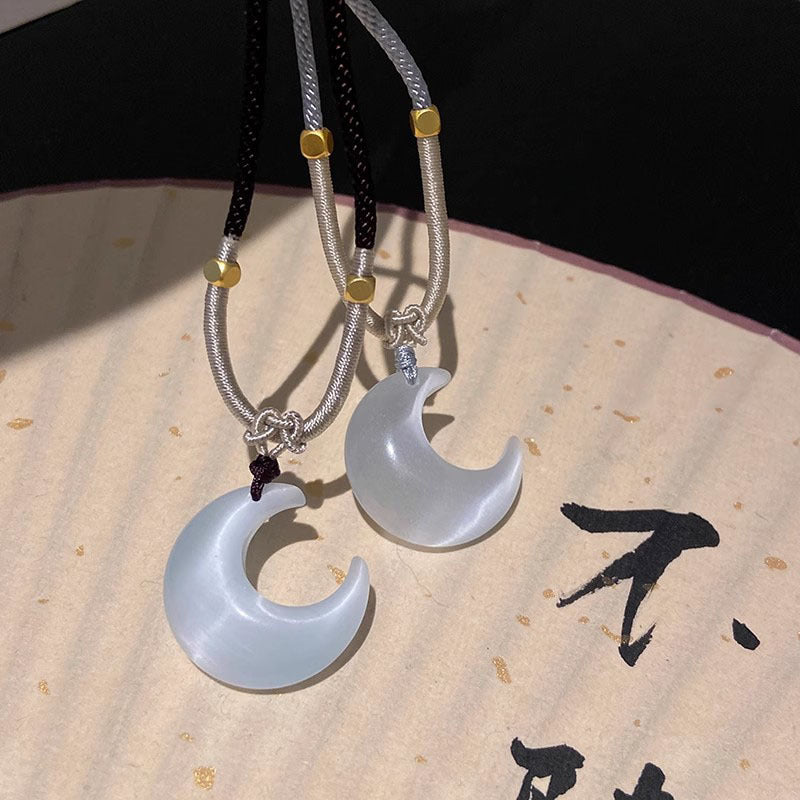 Romantische Halskette mit Opal-Mond-Anhänger für Damen