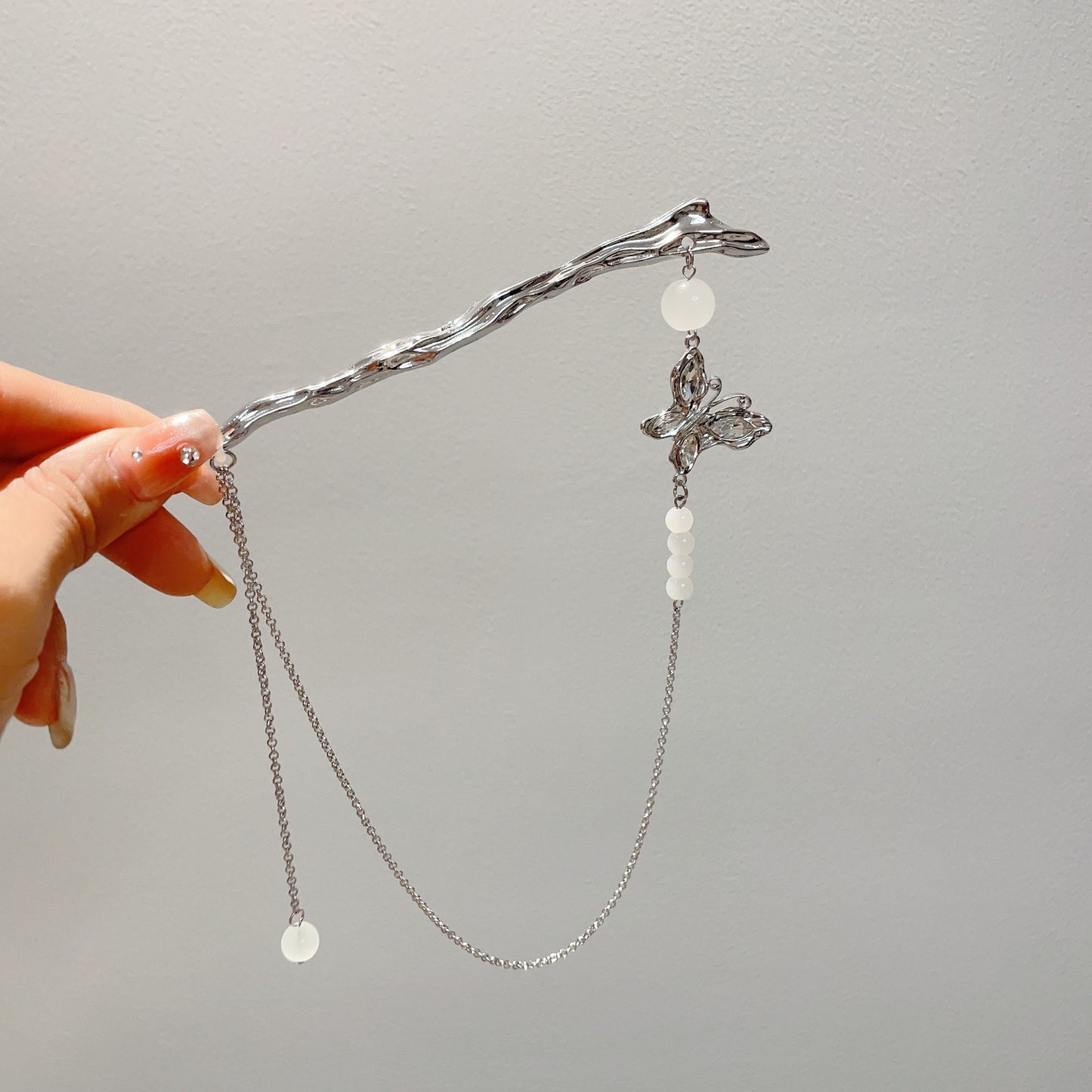 Haarnadel mit silberner Schmetterlingsquaste für Damen im chinesischen Stil