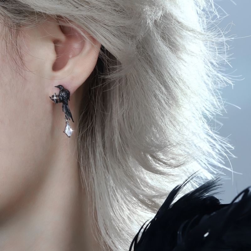 Goth Vampire Raven King Earring
