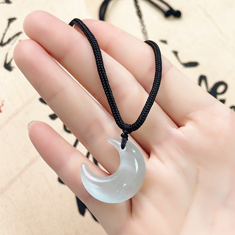 Romantische Halskette mit Opal-Mond-Anhänger für Damen