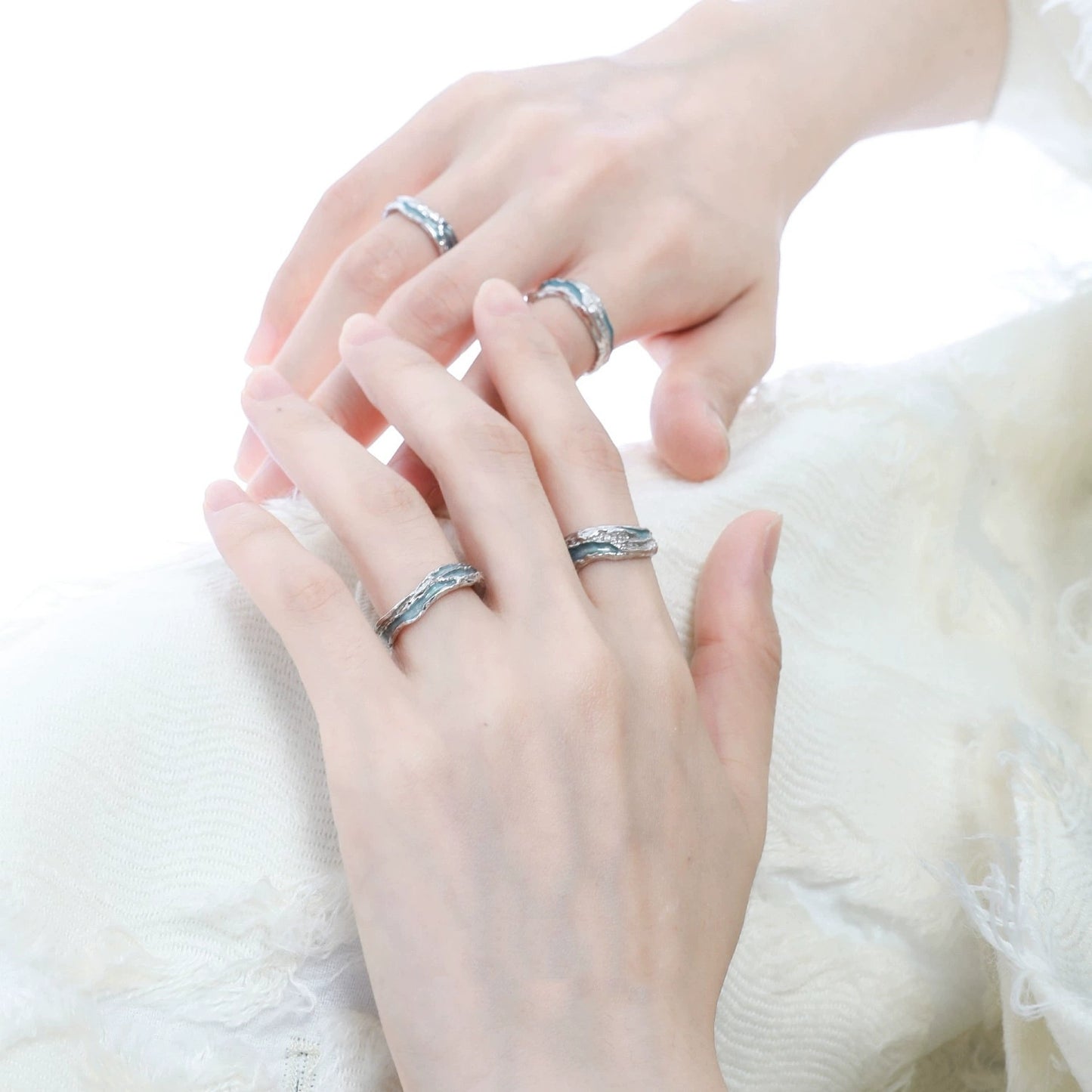 Einfache blaue Gletscherpaarringe