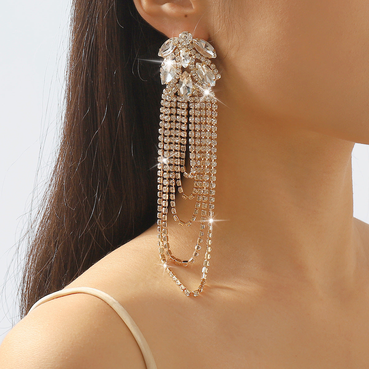 Einzigartiger großer Strass-Ohrring für Damen