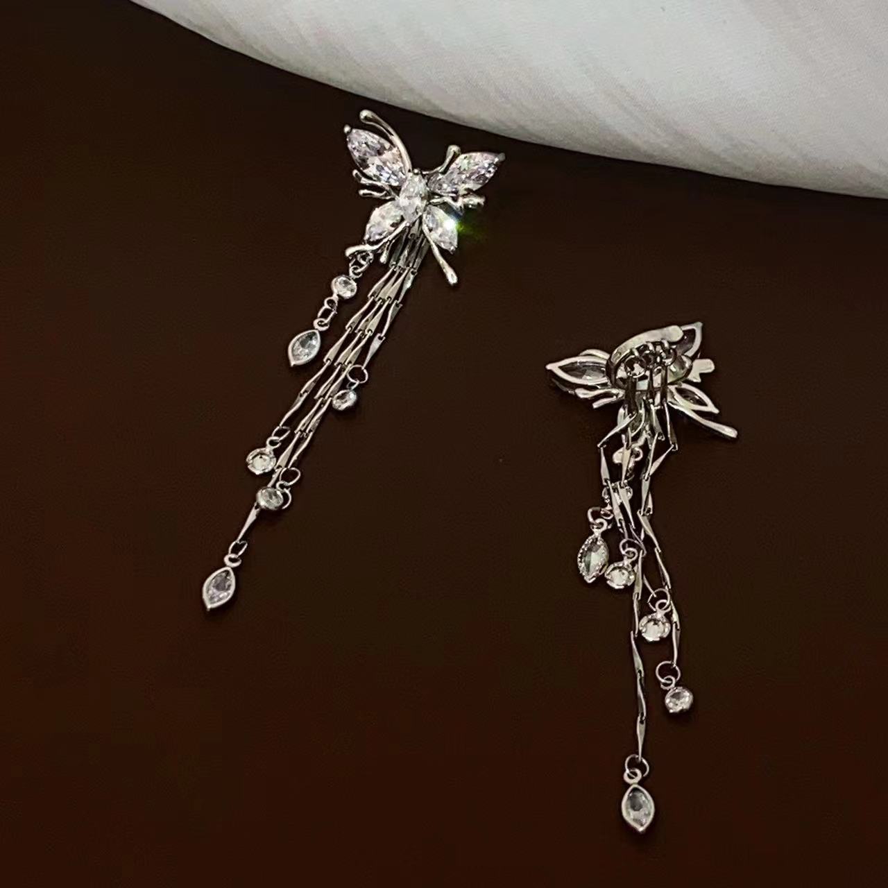 Shining Rhinestone Butterfly Ear Cuffs