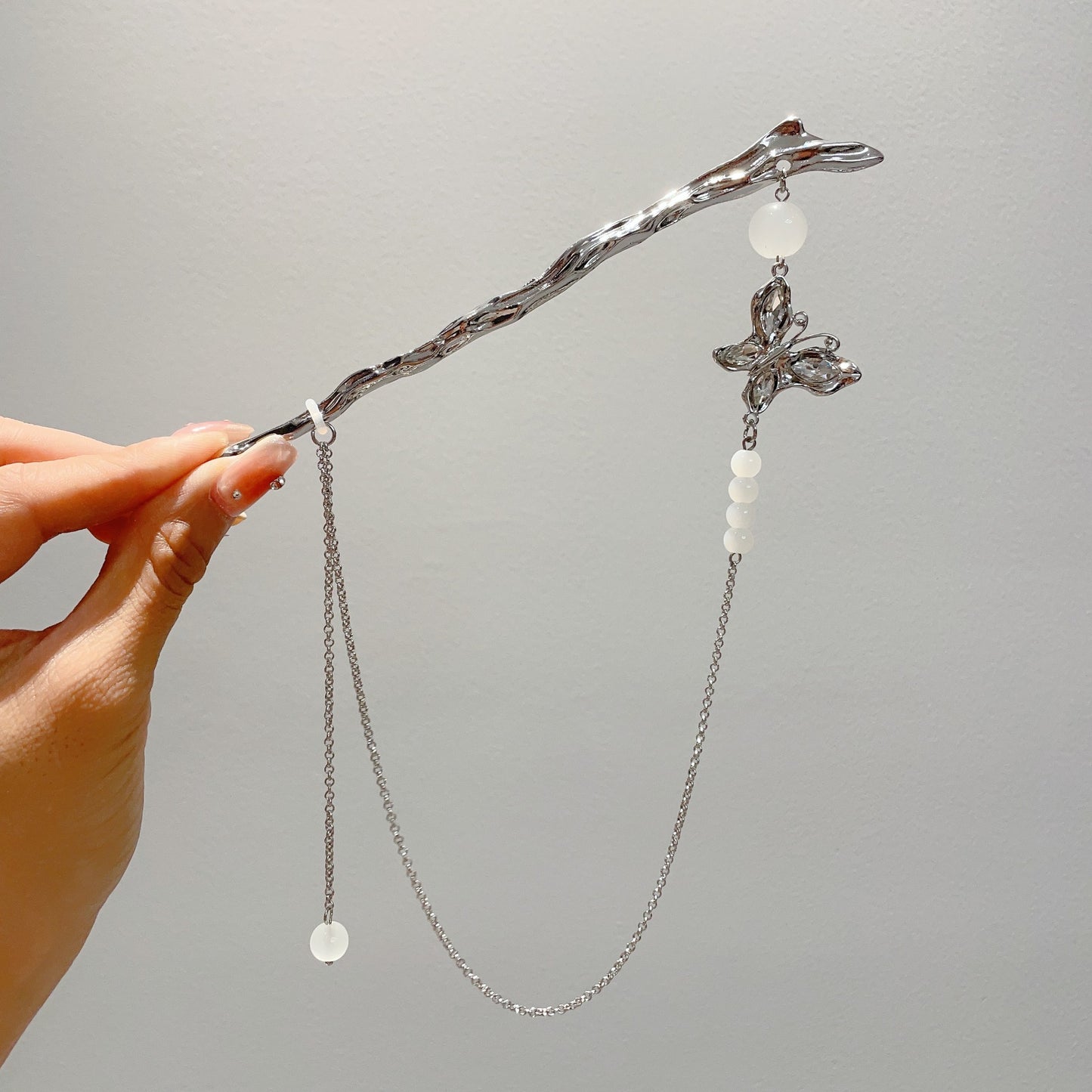 Haarnadel mit silberner Schmetterlingsquaste für Damen im chinesischen Stil