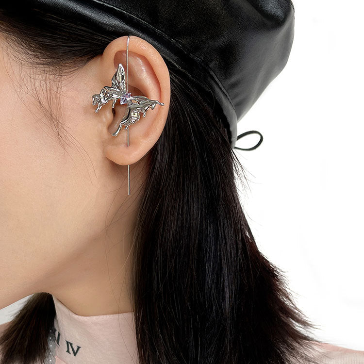 Schicker silberner Schmetterlings-Ohrstecker