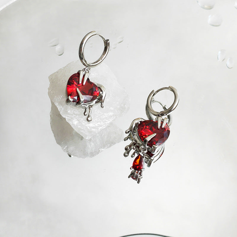 Y2K Gothic Brennendes Herz Asymmetrische Creolen