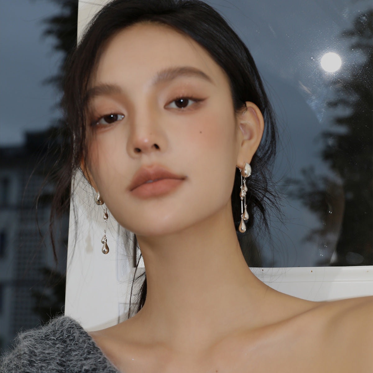 Designer-Ohrstecker mit Quasten vorne und hinten