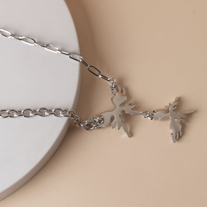 Gothic Halskette aus Metall mit zwei roten Schmetterlingen