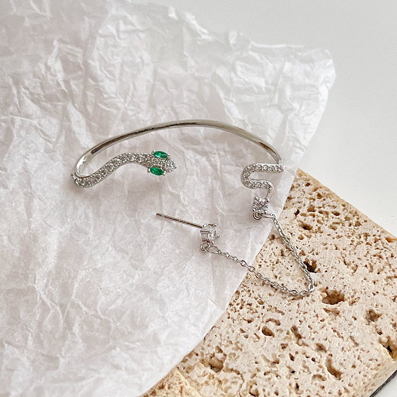 Hochwertiges Nischendesign für Damen, schicke Slytherin-Schlangenohrmanschette