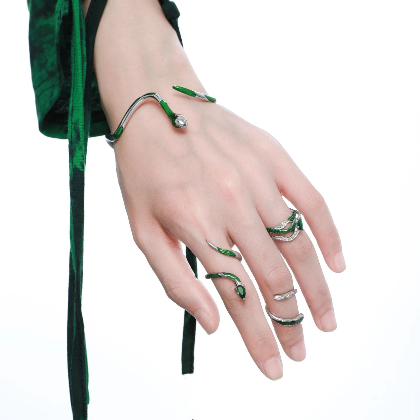 Offener Ring und Armband „Grüne Schlange“ von Slytherin