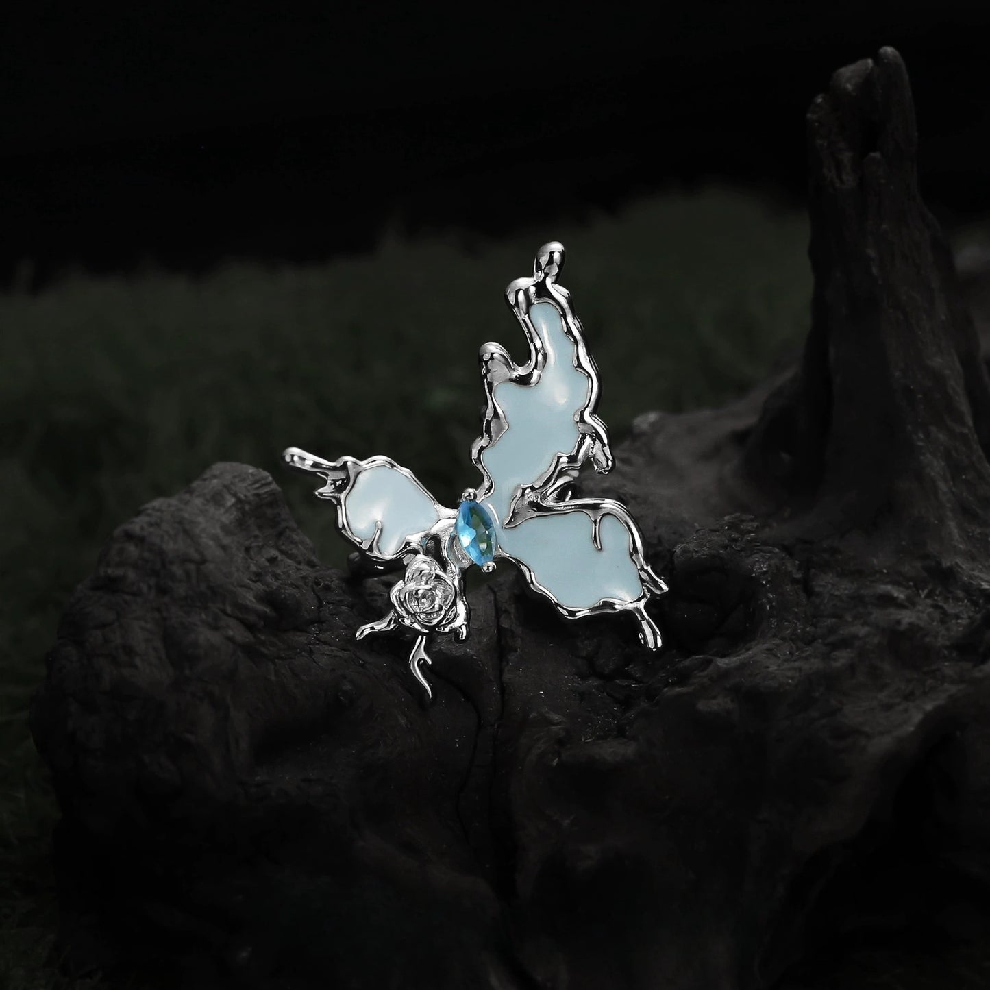 Pretty Blue Butterfly Rhinestone Ring