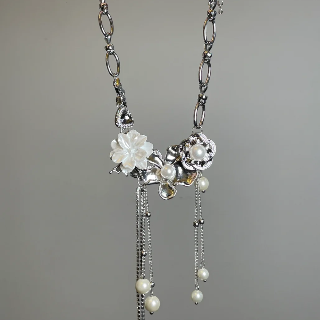 Y2K Chic Mädchen Schmetterling &amp; Blume Halskette Choker