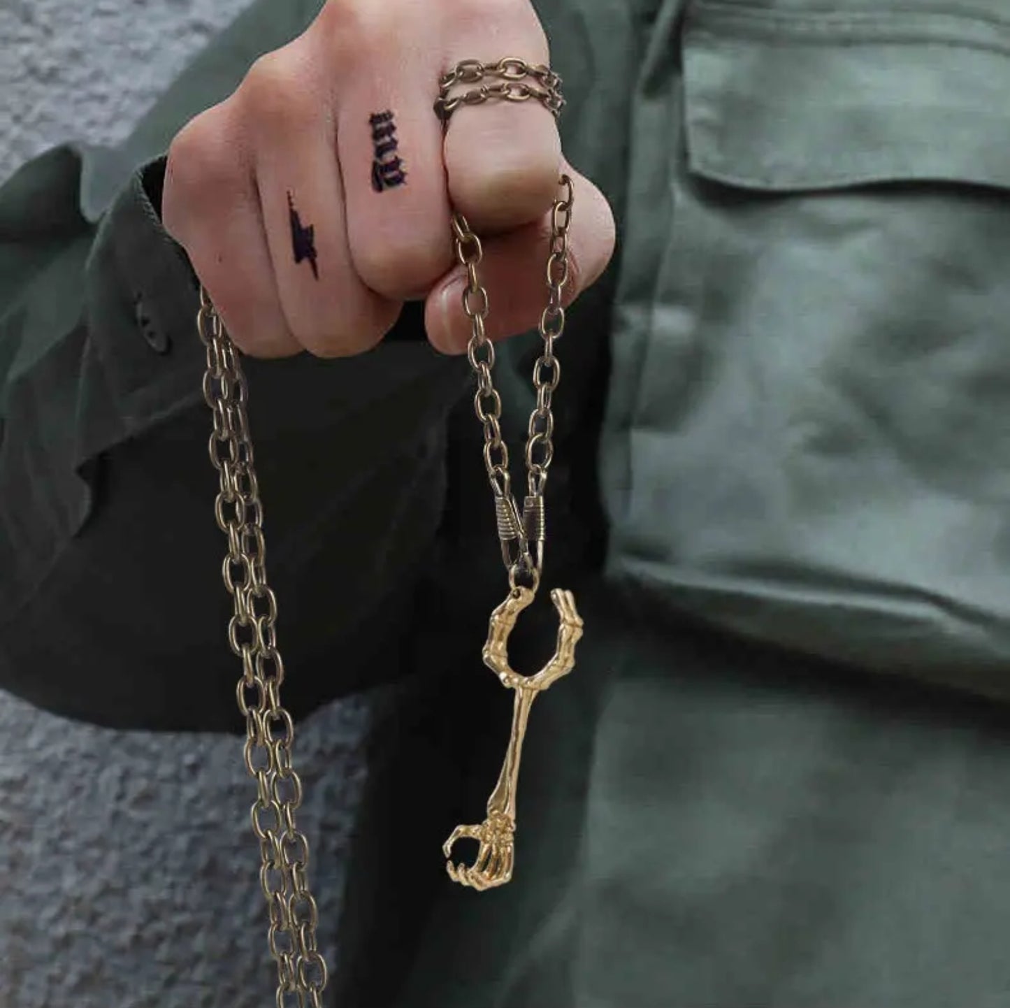 Designer-Zigarettenhalterring mit Skeletthänden