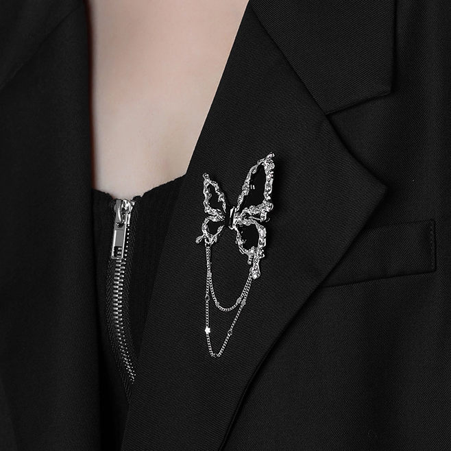 Chic Black Butterfly Brooch