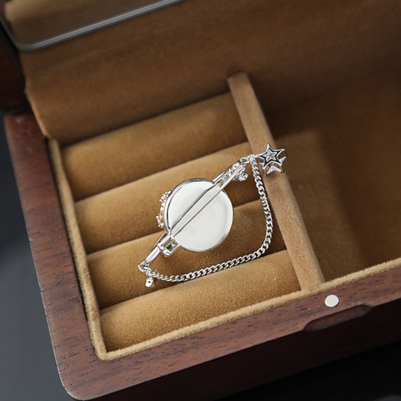 Niedliche goldene Stern-Planeten-Brosche