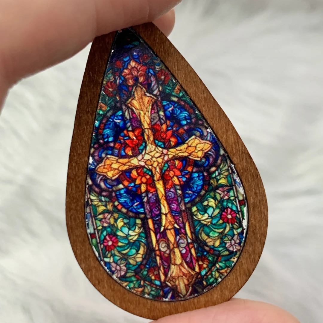 Ohrringe aus Acryl mit Fenster im Tropfen-Stil im Papierschnitt