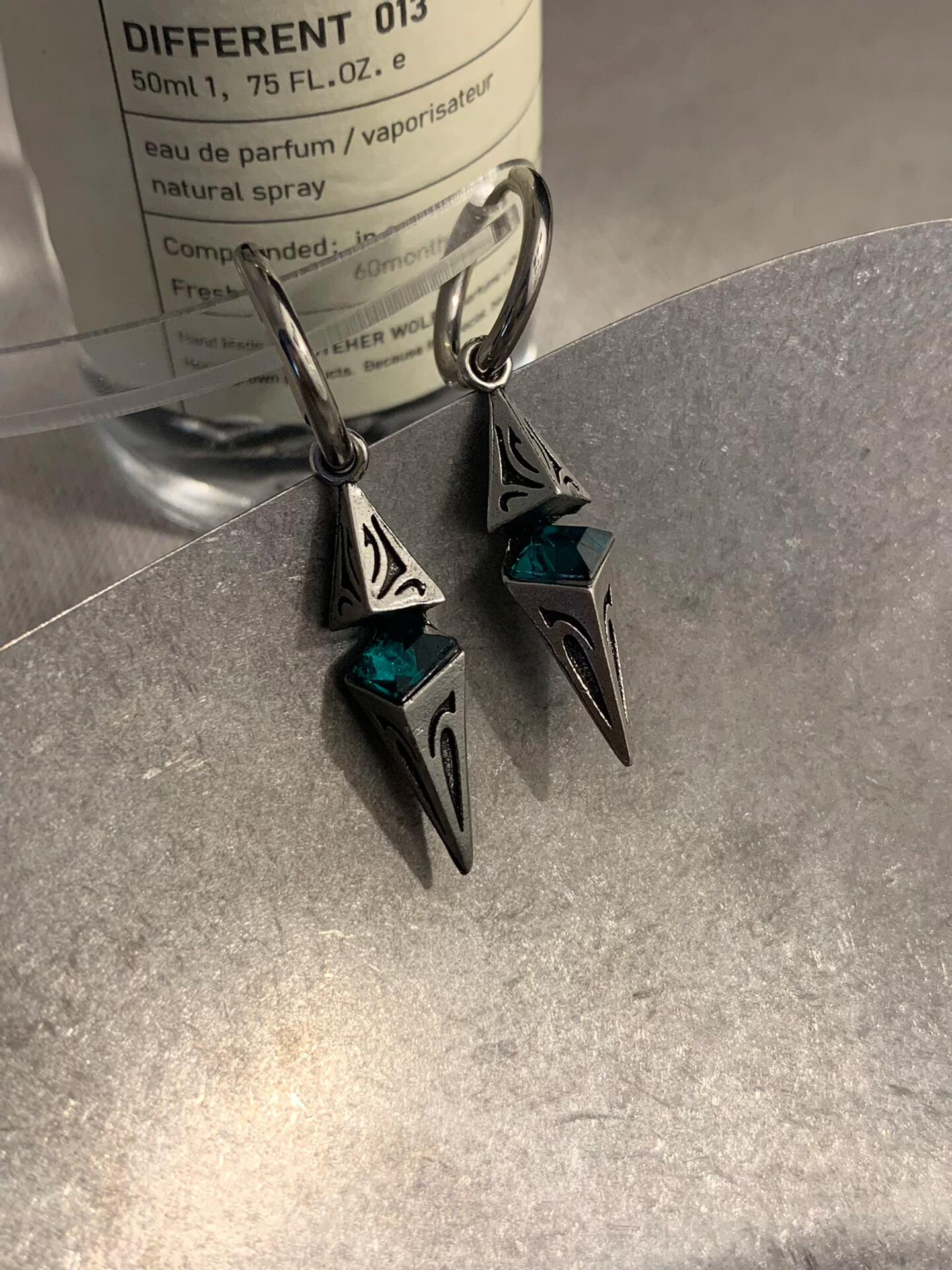 Dark Goth Triangular Geometry Shalom Earrings