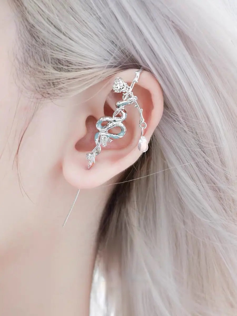 BAIZHU Schicker Designer-Ohrstecker mit Slytherin-Rosen- und Blumenschwert