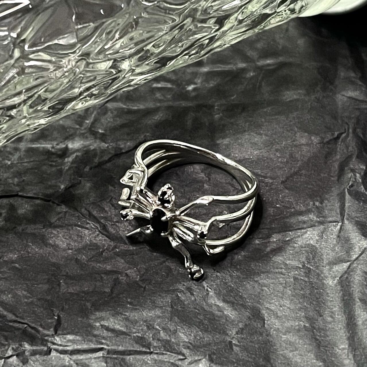 Schicker Spinnenring und Nagelring im Unisex-Punk-Stil