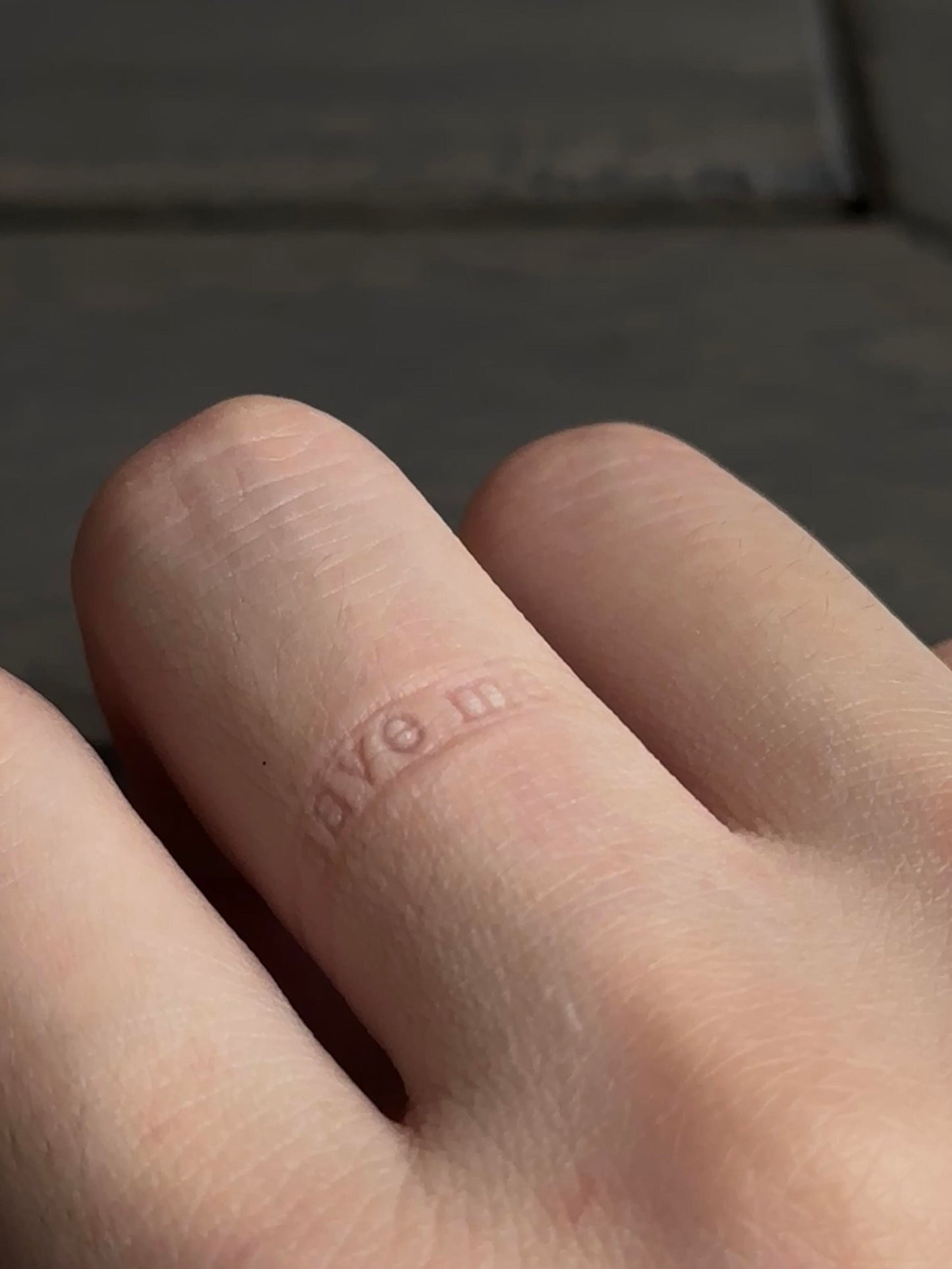 Mir geht es gut. Rette mich. Offener Ring