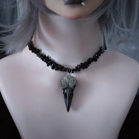 Mystic Raven Schwarze Perlen Halskette